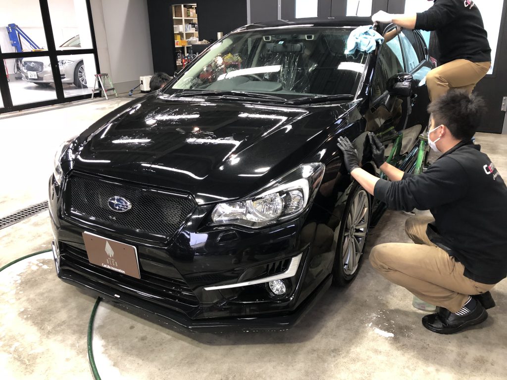 スバル インプレッサ ミスト除去 鏡面磨き 大阪のガラスコーティングはカーメイクアートプロ 車 のコーティングで大切な愛車をいつまでも美しく 職人の鍛錬 進化する技術