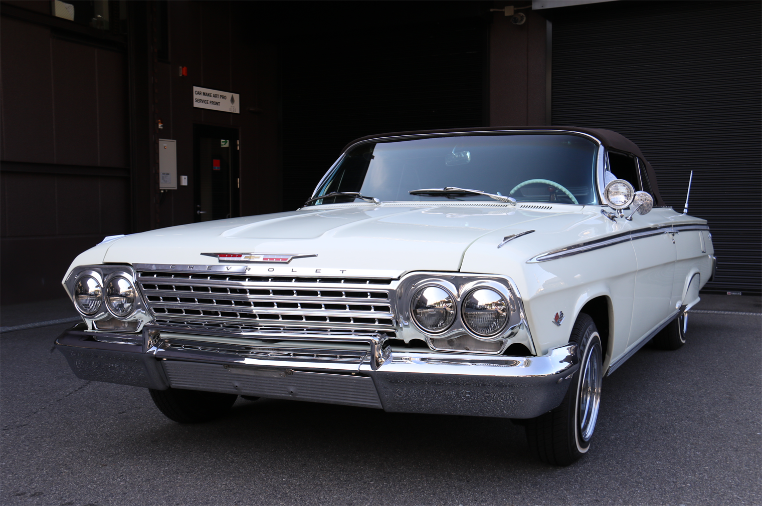 Chevrolet impala 1962内装張替 ｜ 大阪のガラスコーティングはカー