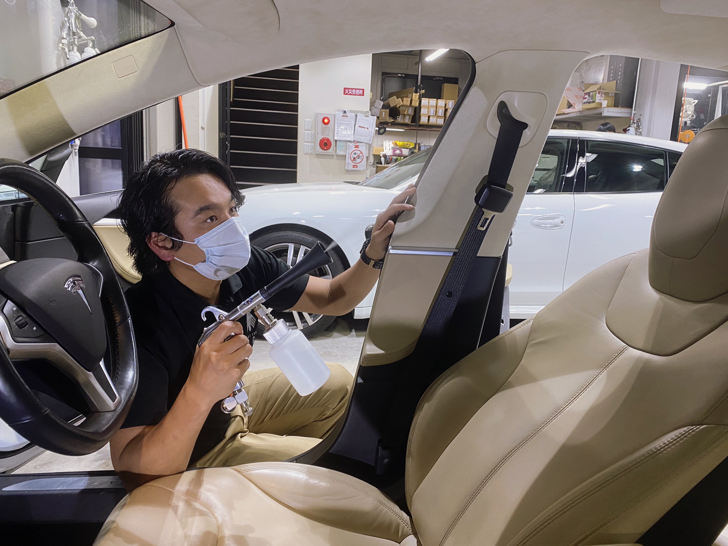 新型コロナウィルス対策に 高品質除菌システム車内除菌コート無料施工スタート 大阪のガラスコーティングはカーメイクアートプロ 車のコーティング で大切な愛車をいつまでも美しく 職人の鍛錬 進化する技術