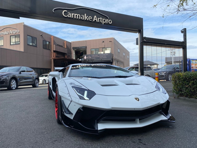 Aventador 本革シート傷リペア施工事例 大阪のガラスコーティングはカーメイクアートプロ 車 のコーティングで大切な愛車をいつまでも美しく 職人の鍛錬 進化する技術