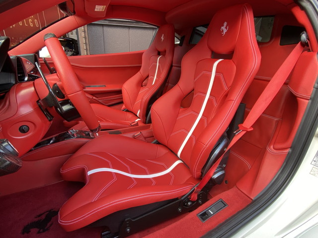 Ferrari458本革シート張替施工事例 ｜ 大阪のガラスコーティングはカー 