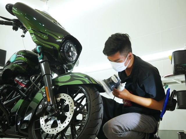 Harley-Davidson CVO Road Glide／Ceramic Pro IONコーティング施工 磨き ポリッシング3