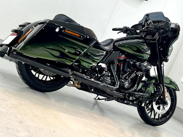 Harley-Davidson CVO Road Glide／Ceramic Pro IONコーティング施工 完成10