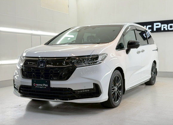 HONDA オデッセイ Χ CERAMIC PRO ION ベース2層＋トップ1層セラミックコーティング施工